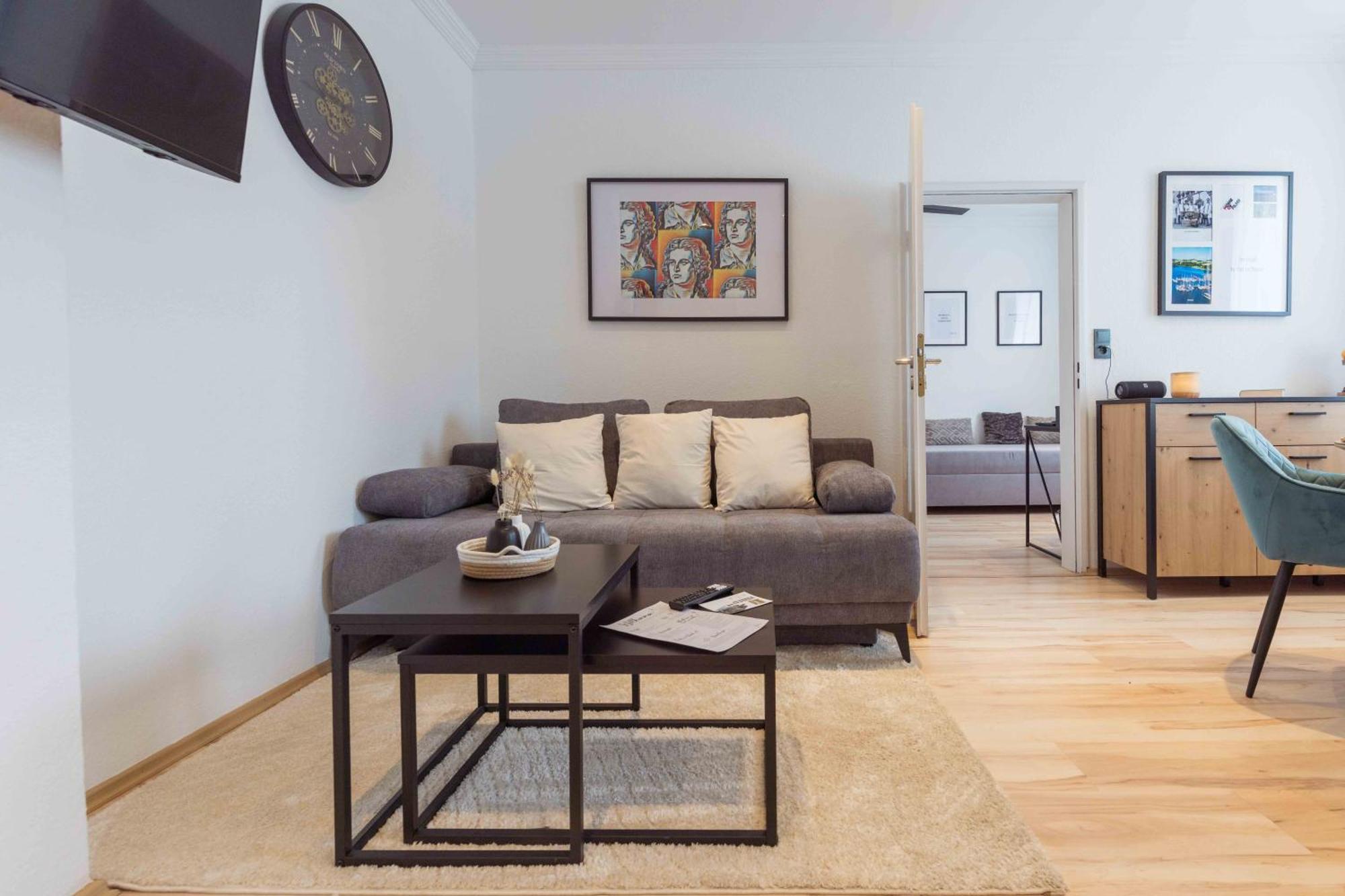 Schillerapartment Hof, Kueche, 24H Digital-Checkin, Parkplatz, Wlan250Mbit Гоф Екстер'єр фото