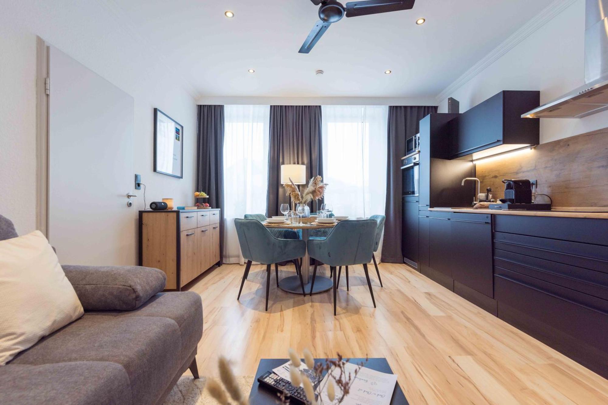Schillerapartment Hof, Kueche, 24H Digital-Checkin, Parkplatz, Wlan250Mbit Гоф Екстер'єр фото