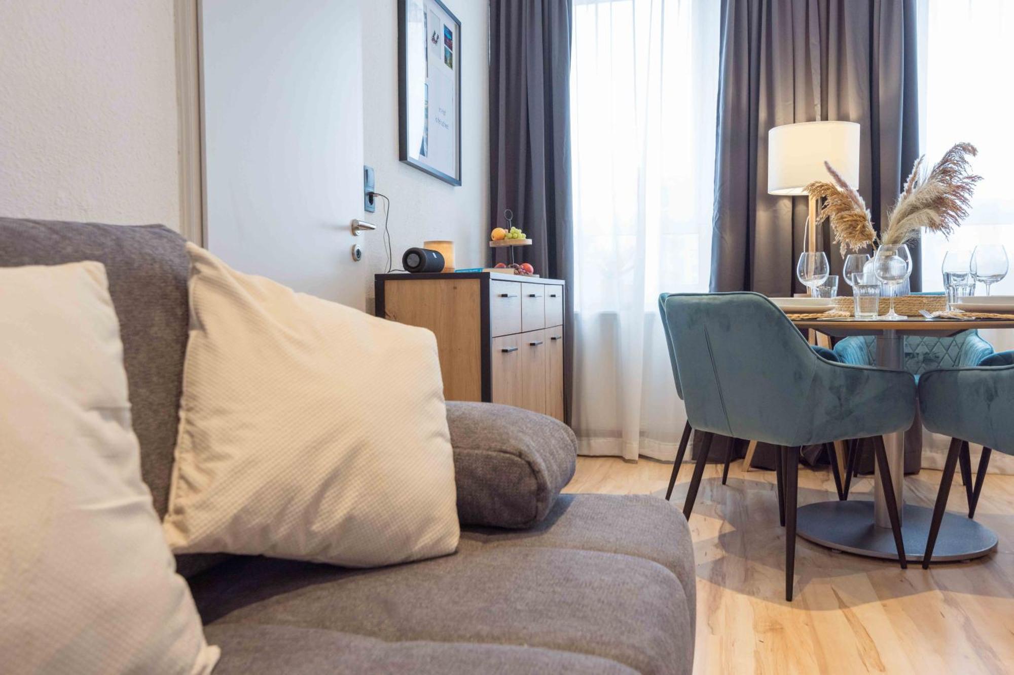 Schillerapartment Hof, Kueche, 24H Digital-Checkin, Parkplatz, Wlan250Mbit Гоф Екстер'єр фото