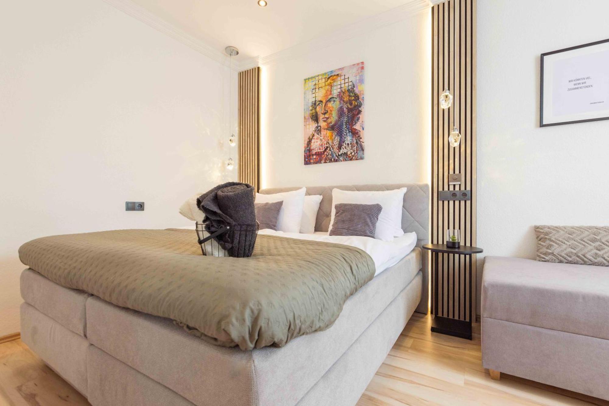 Schillerapartment Hof, Kueche, 24H Digital-Checkin, Parkplatz, Wlan250Mbit Гоф Екстер'єр фото